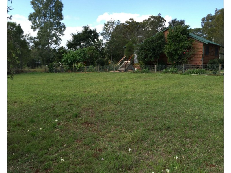 3 Allambie Street, Macleay Island QLD 4184