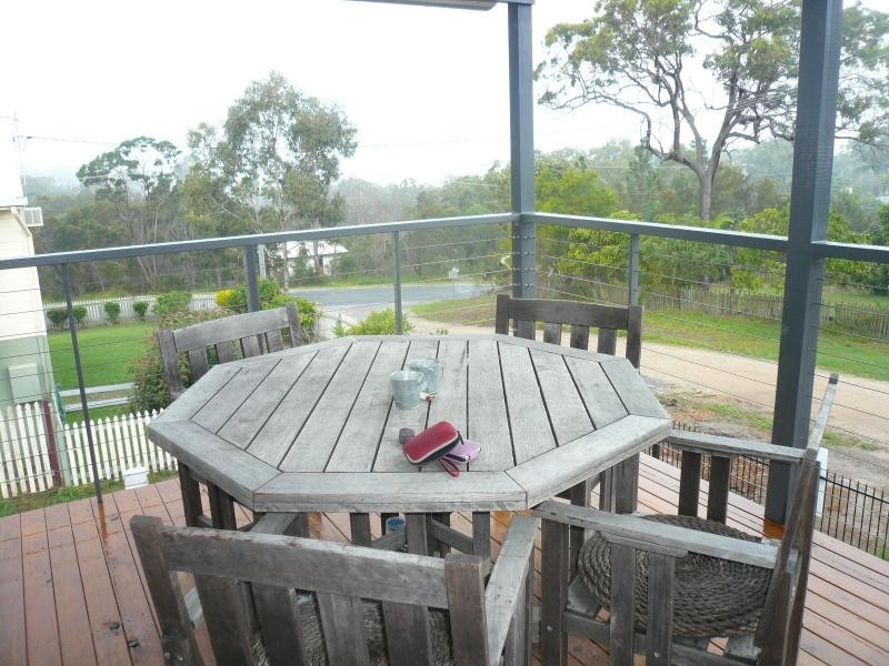 2 Percival Street, Macleay Island QLD 4184