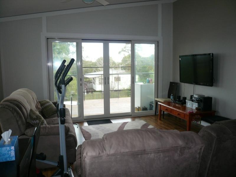 2 Percival Street, Macleay Island QLD 4184