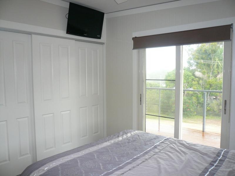 2 Percival Street, Macleay Island QLD 4184