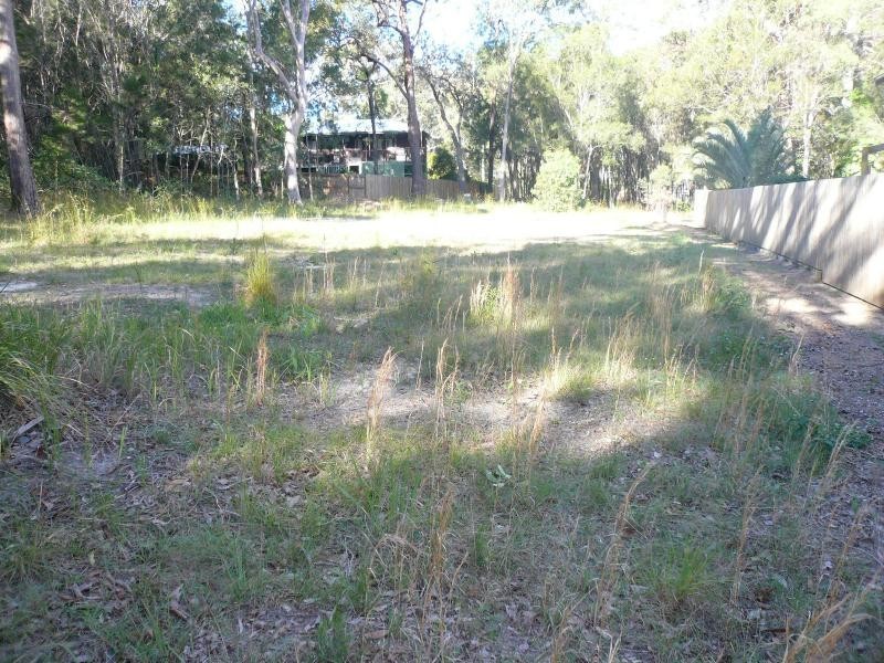4 President Terrace, Macleay Island QLD 4184