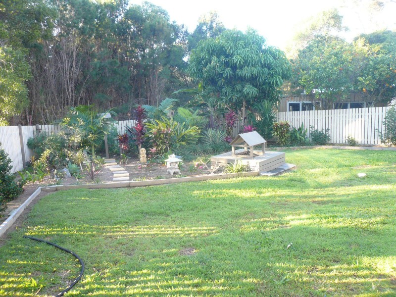 49-51 Scotts Road, Macleay Island QLD 4184