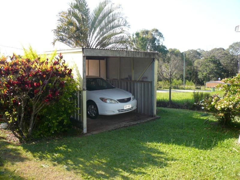 1 Allambie Street, Macleay Island QLD 4184