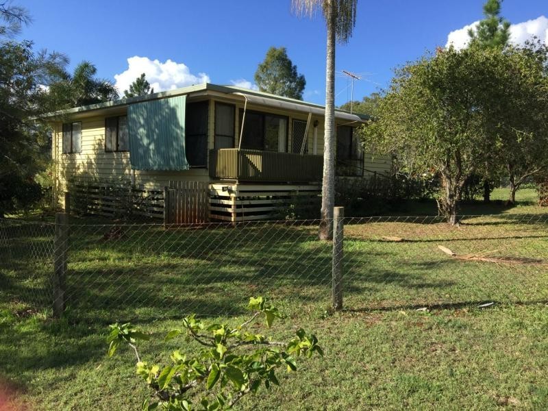 1 Allambie Street, Macleay Island QLD 4184