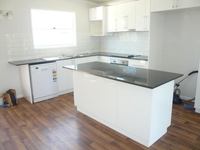 60 Eastbourne Terrace, Macleay Island QLD 4184