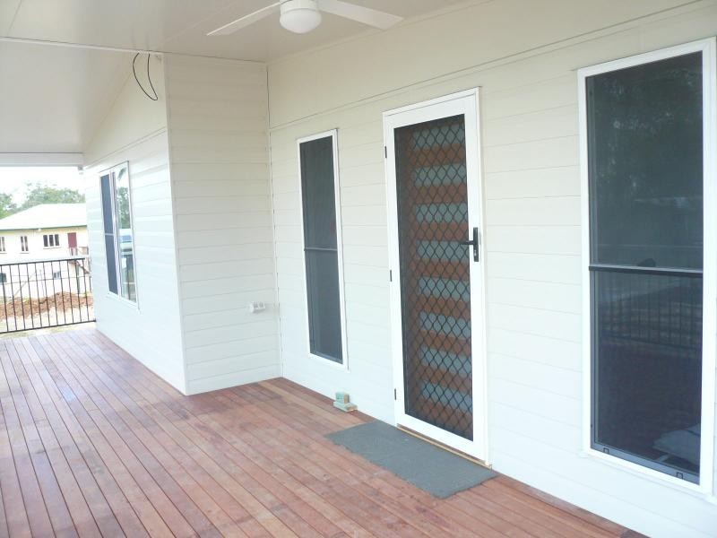 60 Eastbourne Terrace, Macleay Island QLD 4184