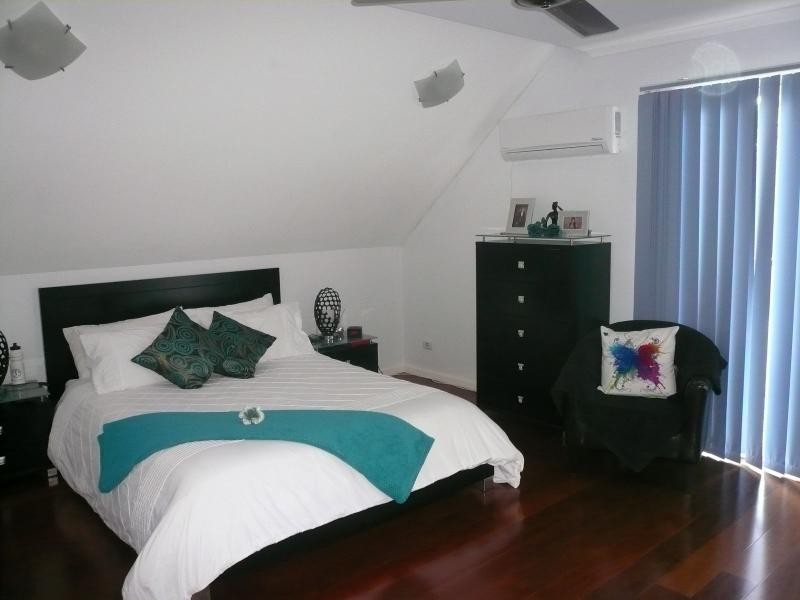 10 Oomool Street, Macleay Island QLD 4184