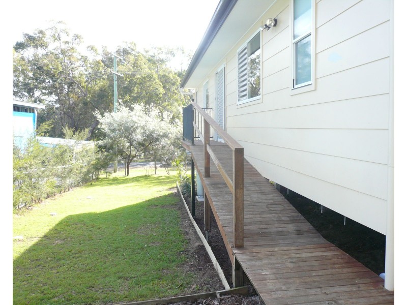 2 Morwong Street, Macleay Island QLD 4184