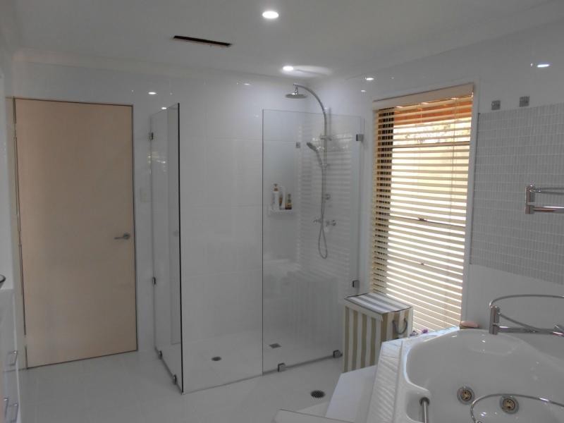 21 Leanne Street, Macleay Island QLD 4184