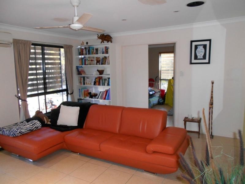 21 Leanne Street, Macleay Island QLD 4184