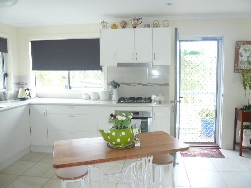 12 Hastings Terrace, Macleay Island QLD 4184