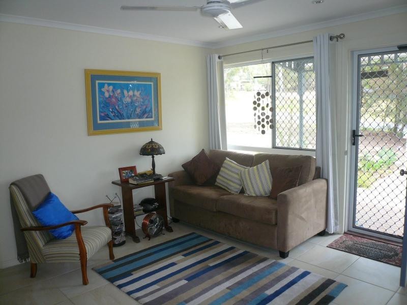 12 Hastings Terrace, Macleay Island QLD 4184