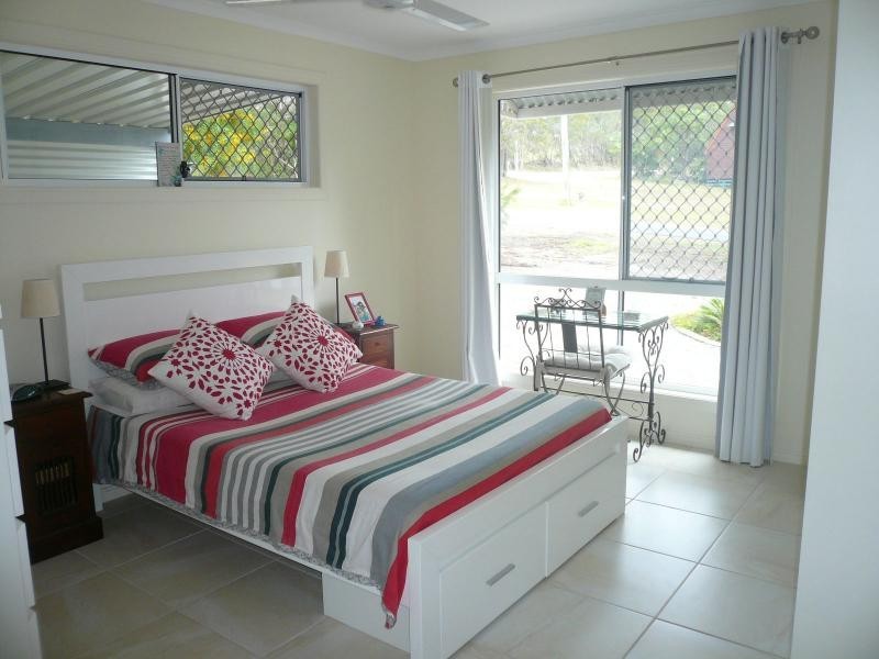 12 Hastings Terrace, Macleay Island QLD 4184