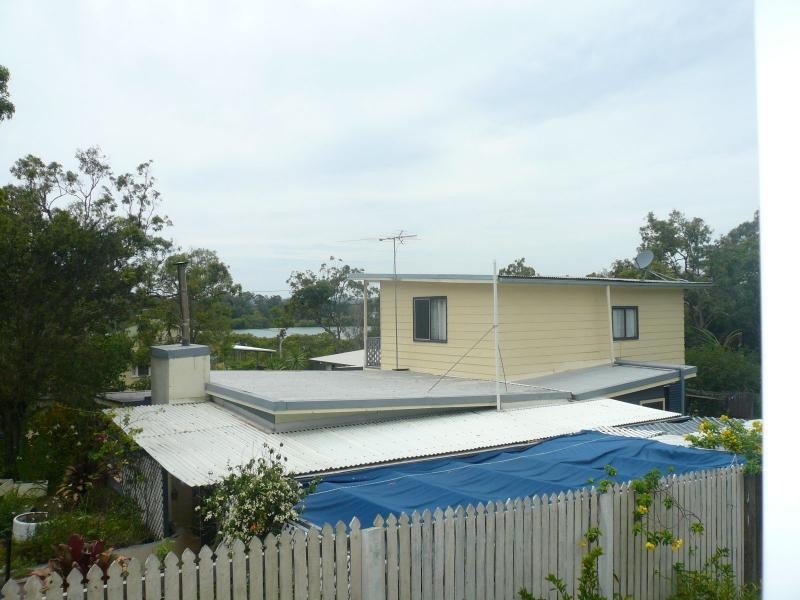 12 Hastings Terrace, Macleay Island QLD 4184