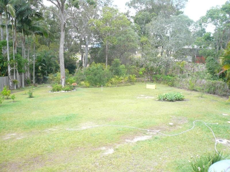 12 Hastings Terrace, Macleay Island QLD 4184