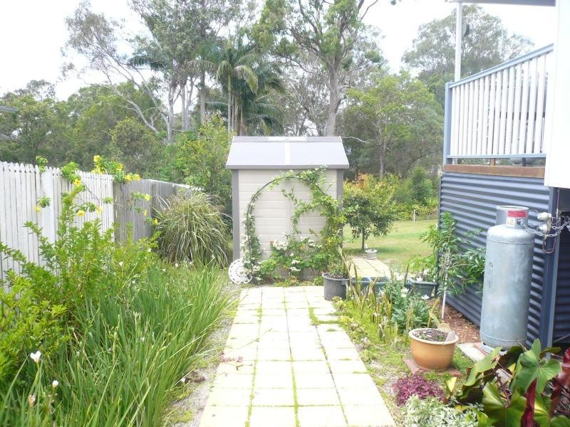 12 Hastings Terrace, Macleay Island QLD 4184