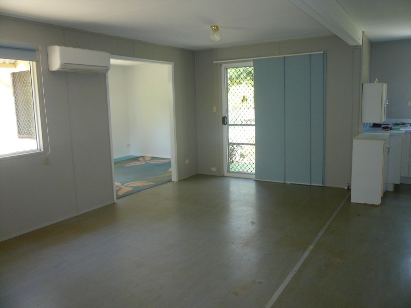 25 Columbia Street, Macleay Island QLD 4184