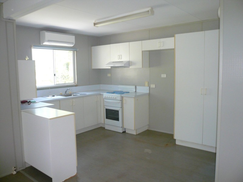 25 Columbia Street, Macleay Island QLD 4184