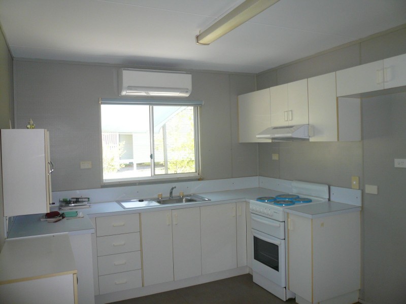 25 Columbia Street, Macleay Island QLD 4184