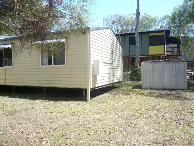 25 Columbia Street, Macleay Island QLD 4184