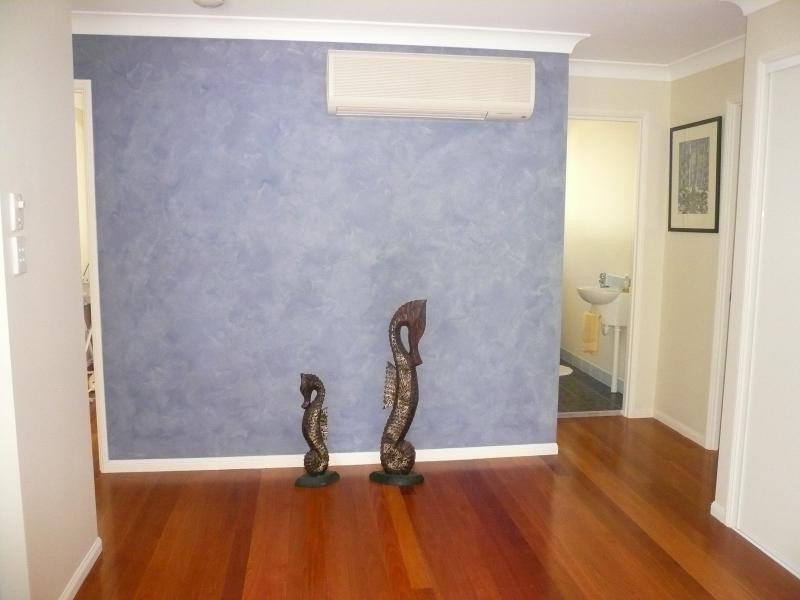 1 Dinjerra Street, Macleay Island QLD 4184