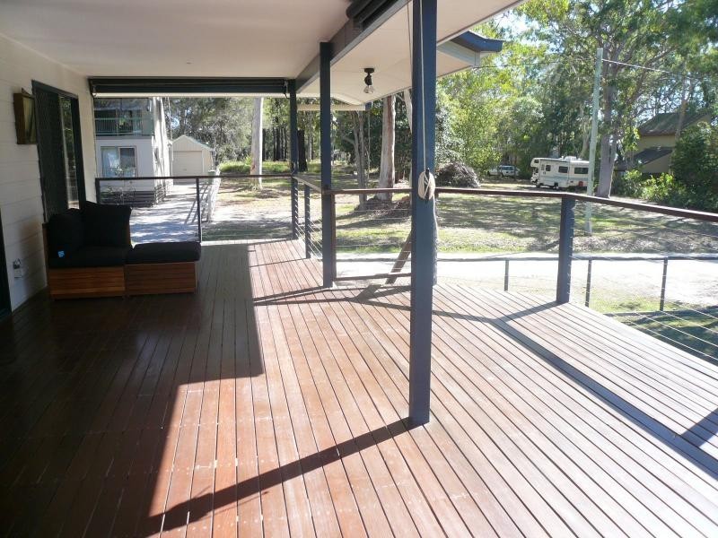 1 Dinjerra Street, Macleay Island QLD 4184