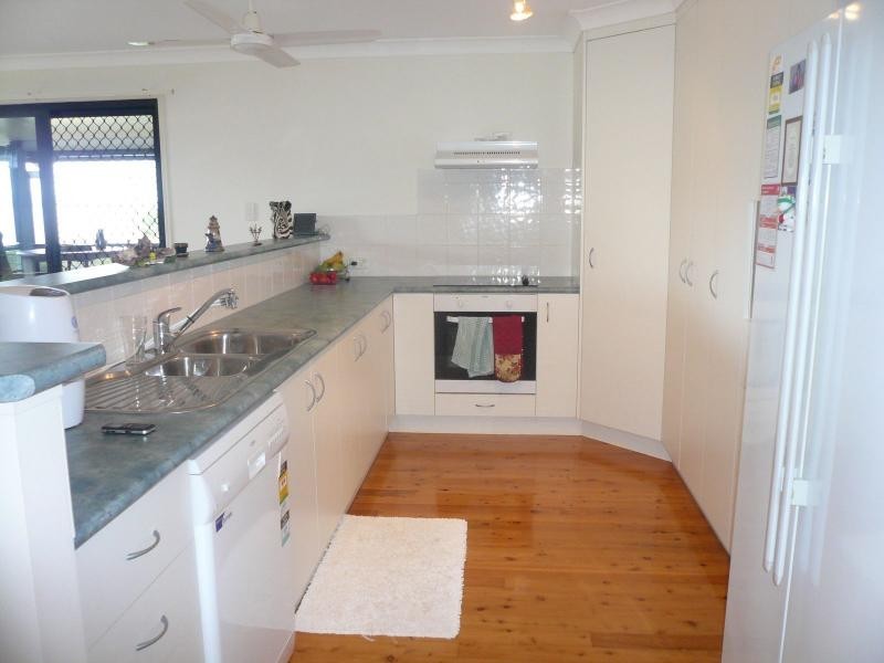 33 Kalara Street, Macleay Island QLD 4184