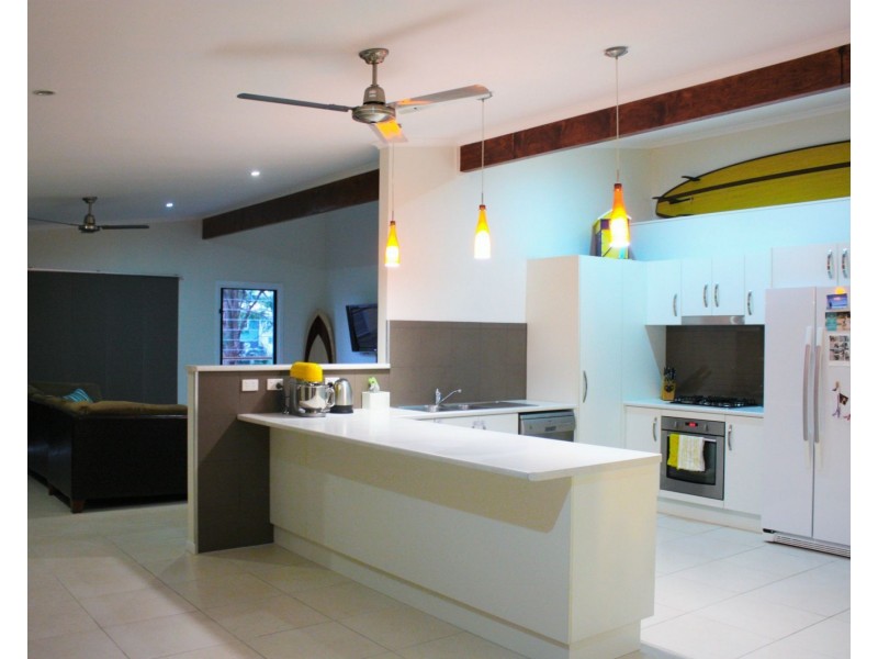 29 Tingara Street, Macleay Island QLD 4184