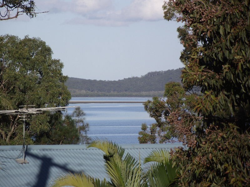 9 Alkira Street, Macleay Island QLD 4184