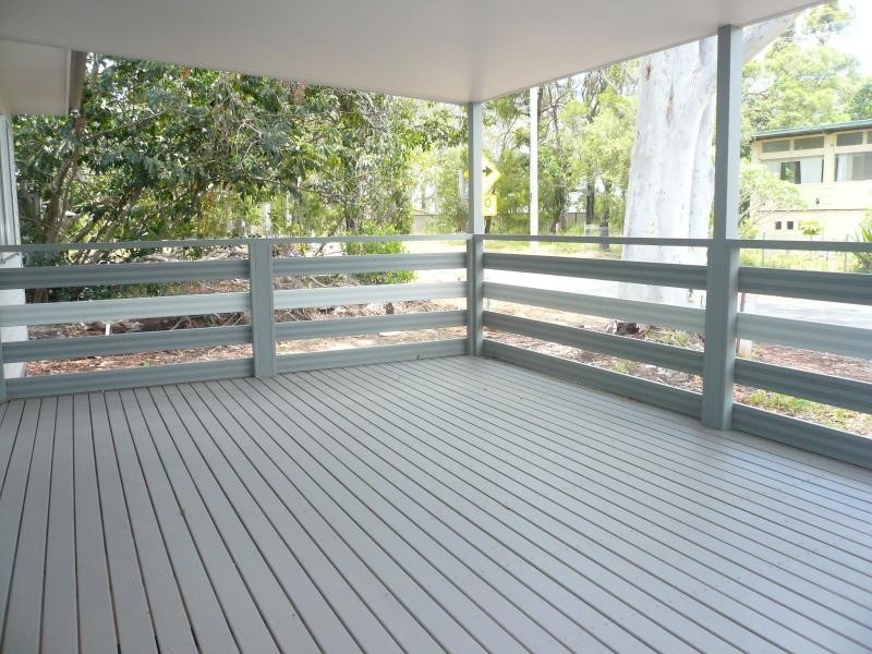 52 Cooee Crescent, Macleay Island QLD 4184