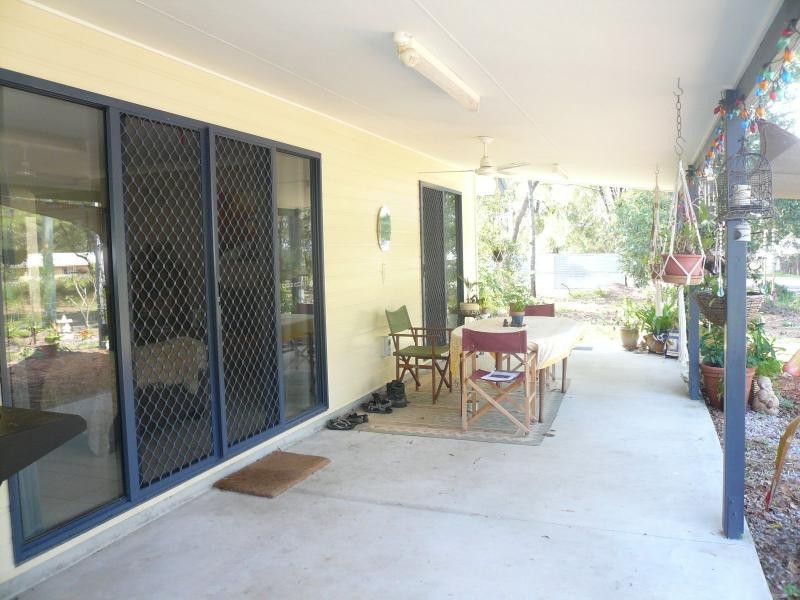 15 Kevin Street, Macleay Island QLD 4184