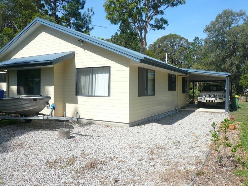15 Kevin Street, Macleay Island QLD 4184