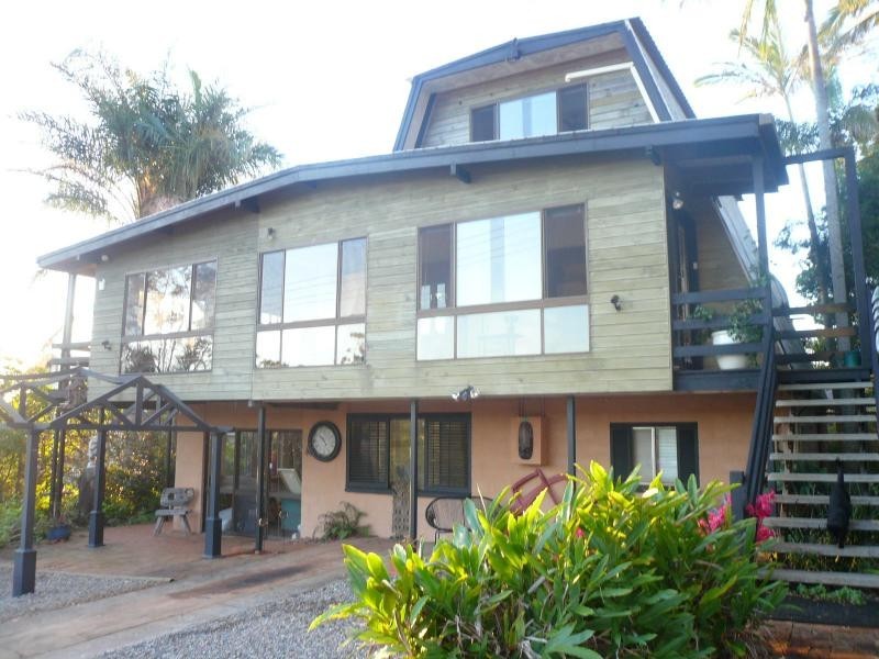 19 Eastbourne Terrace, Macleay Island QLD 4184