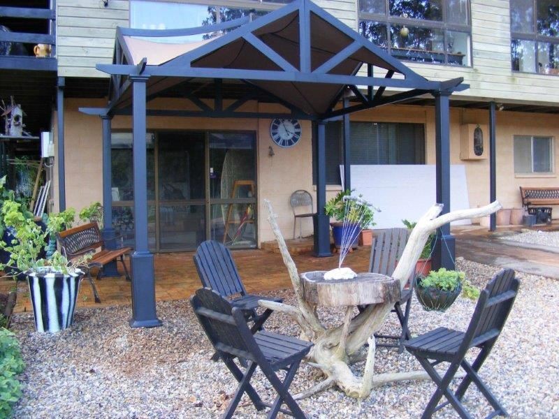 19 Eastbourne Terrace, Macleay Island QLD 4184