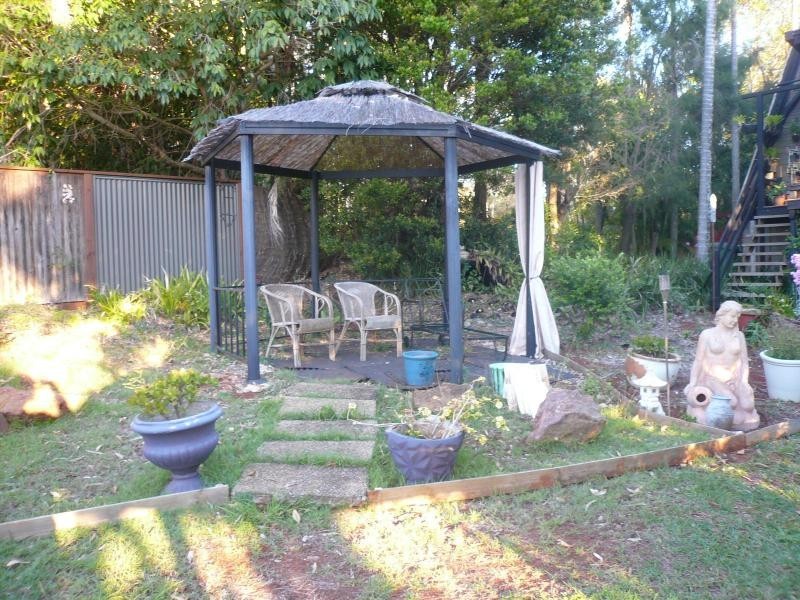 19 Eastbourne Terrace, Macleay Island QLD 4184