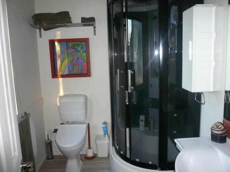 19 Eastbourne Terrace, Macleay Island QLD 4184