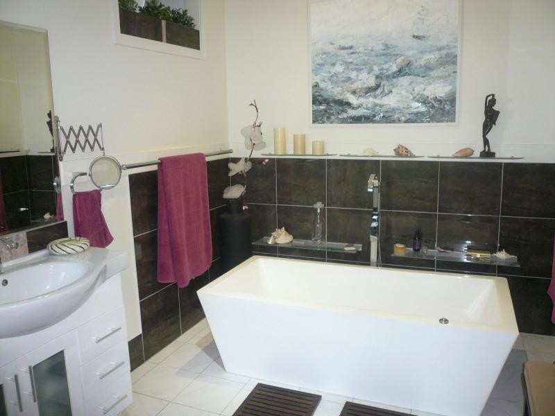 19 Eastbourne Terrace, Macleay Island QLD 4184