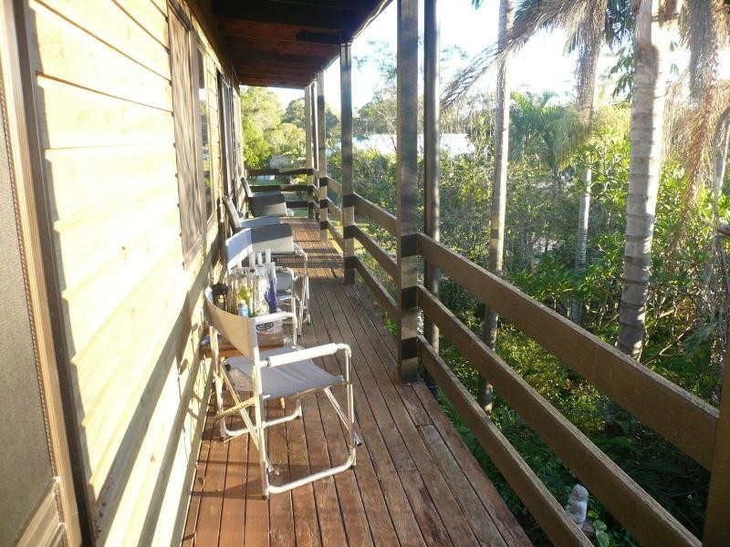 19 Eastbourne Terrace, Macleay Island QLD 4184