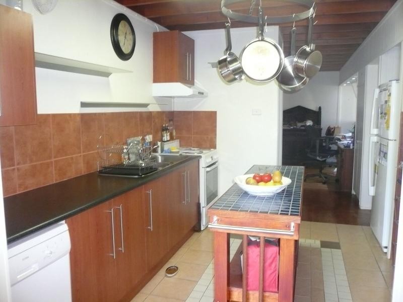 19 Eastbourne Terrace, Macleay Island QLD 4184