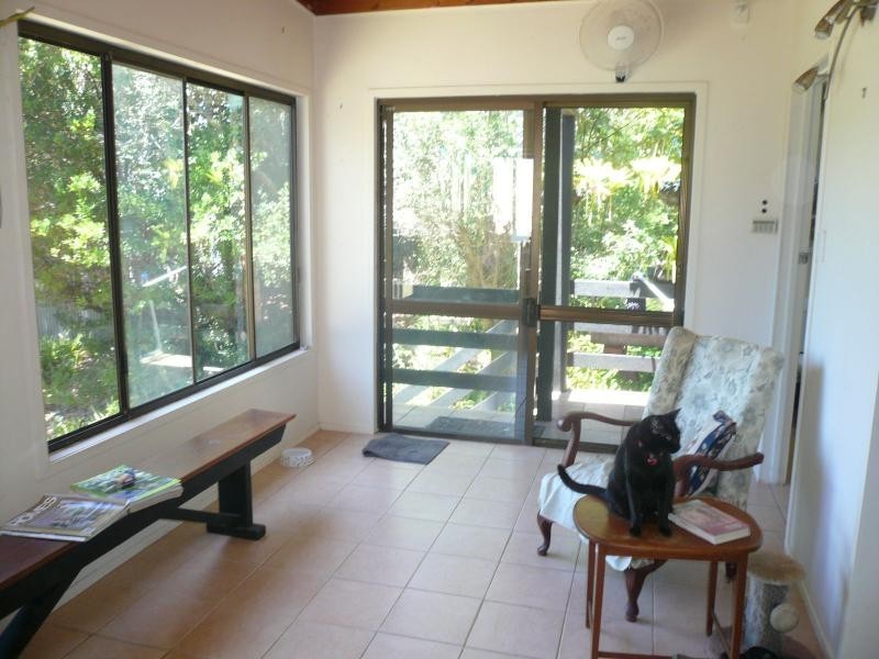 19 Eastbourne Terrace, Macleay Island QLD 4184