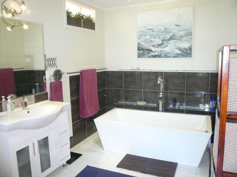 19 Eastbourne Terrace, Macleay Island QLD 4184