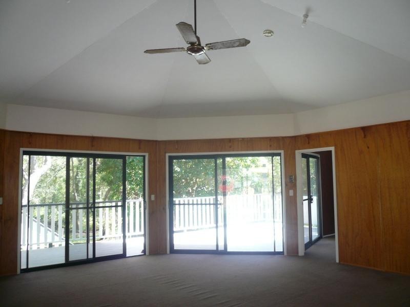 25 Ilya Street, Macleay Island QLD 4184