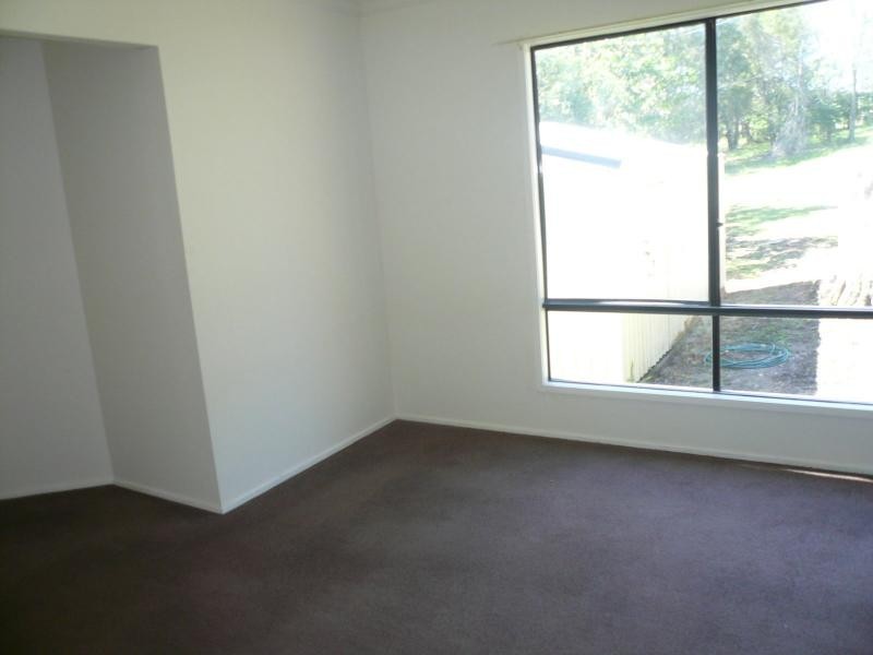 25 Ilya Street, Macleay Island QLD 4184