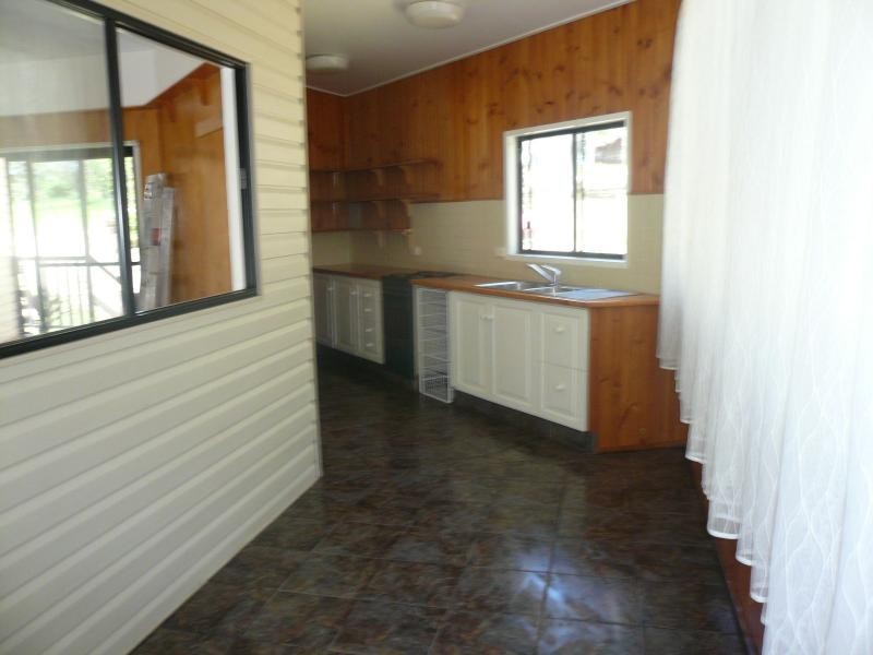 25 Ilya Street, Macleay Island QLD 4184