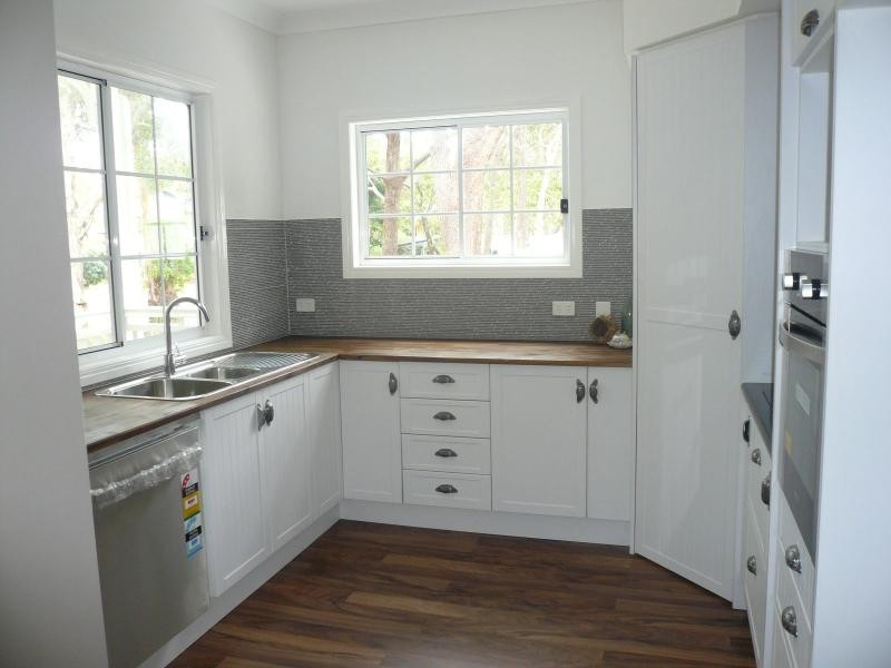 25 Panaroo Street, Macleay Island QLD 4184