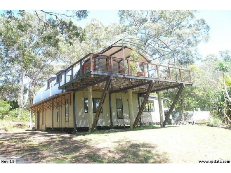 11-13 Weeroona Avenue, Macleay Island QLD 4184