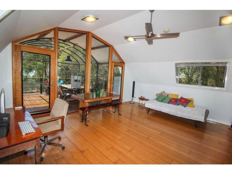 11-13 Weeroona Avenue, Macleay Island QLD 4184