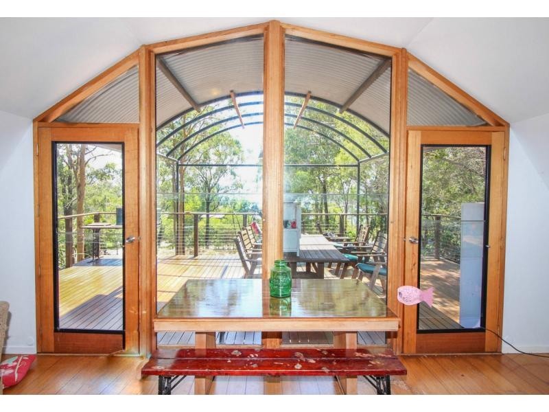 11-13 Weeroona Avenue, Macleay Island QLD 4184