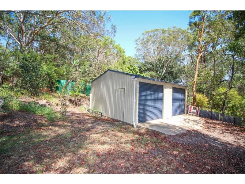 11-13 Weeroona Avenue, Macleay Island QLD 4184