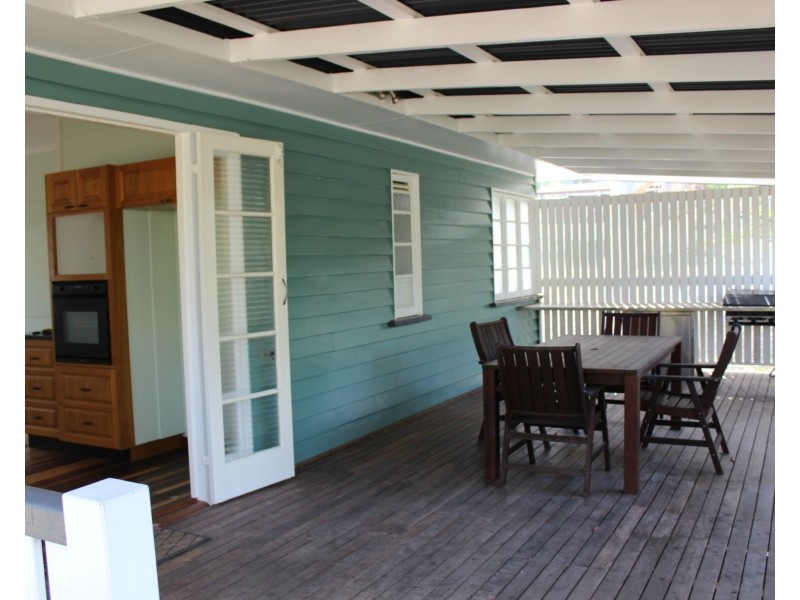 31 Barramundi Street, Macleay Island QLD 4184